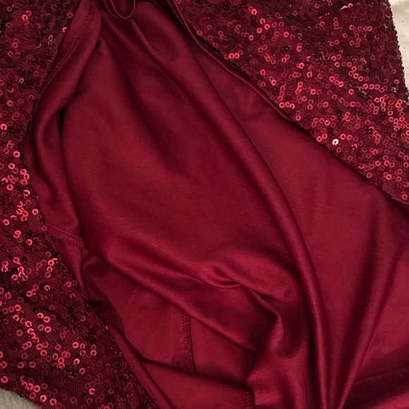 Jessica Howard Sparkling Burgundy Sequin Dress - Picture 7 of 7